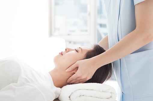 Migrañas Osteopatía por Clínica Fuensalud