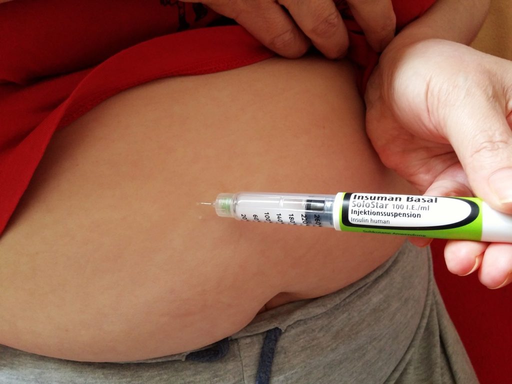 Administrar insulina por Clínica Fuensalud