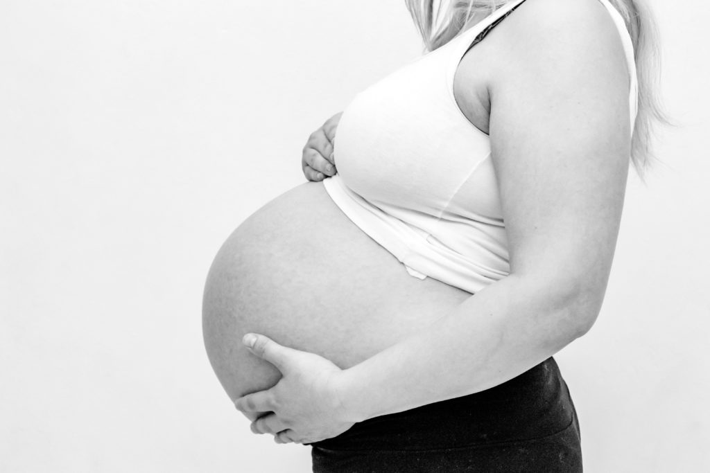 Terapia Miofascial contraindicado en el Embarazo por Clínica Fuensalud