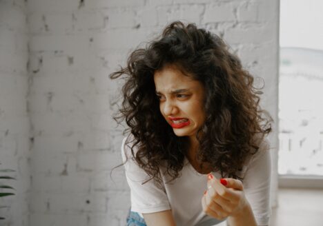 Mal olor en los pies por Clínica Fuensalud