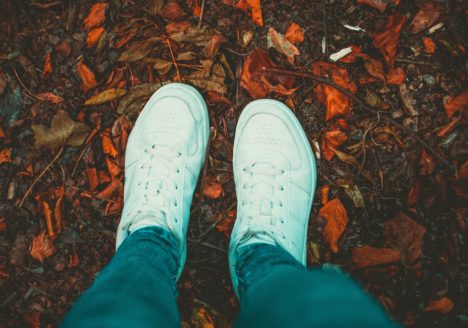 por qué ir al podólogo antes del otoño por Clínica Fuensalud