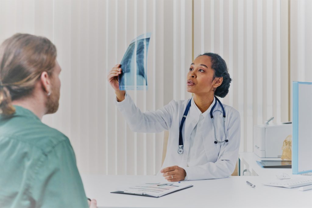 Traumatólogo con Clínica Fuensalud