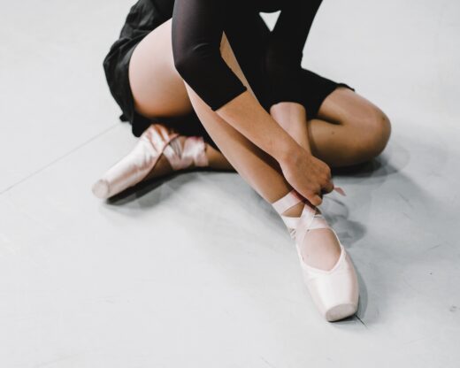 Lo pies en la danza por Clínica Fuensalud