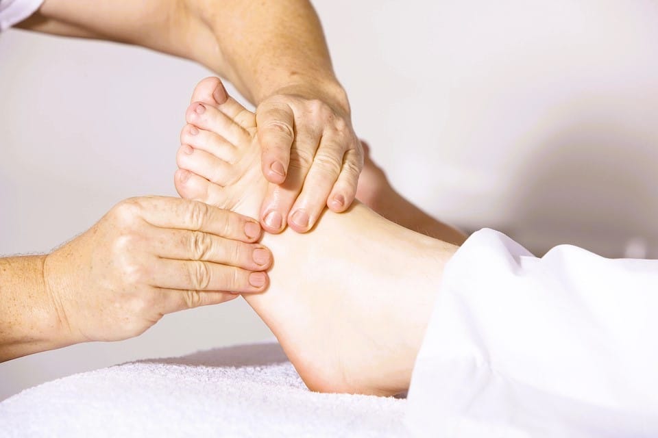 Fisioterapia del pie cavo por Clínica Fuensalud